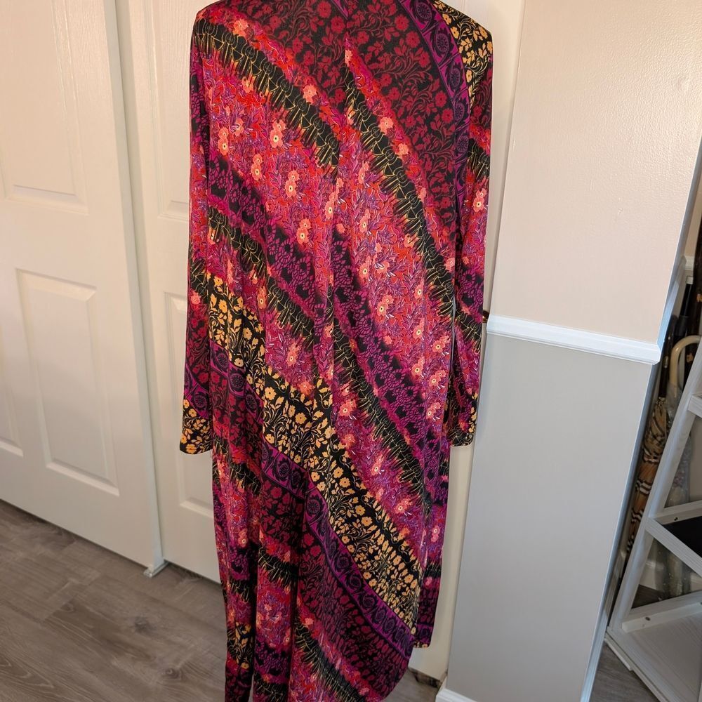 LuLaRoe Multicolor Patterned Cardigan - Picture 4 of 6